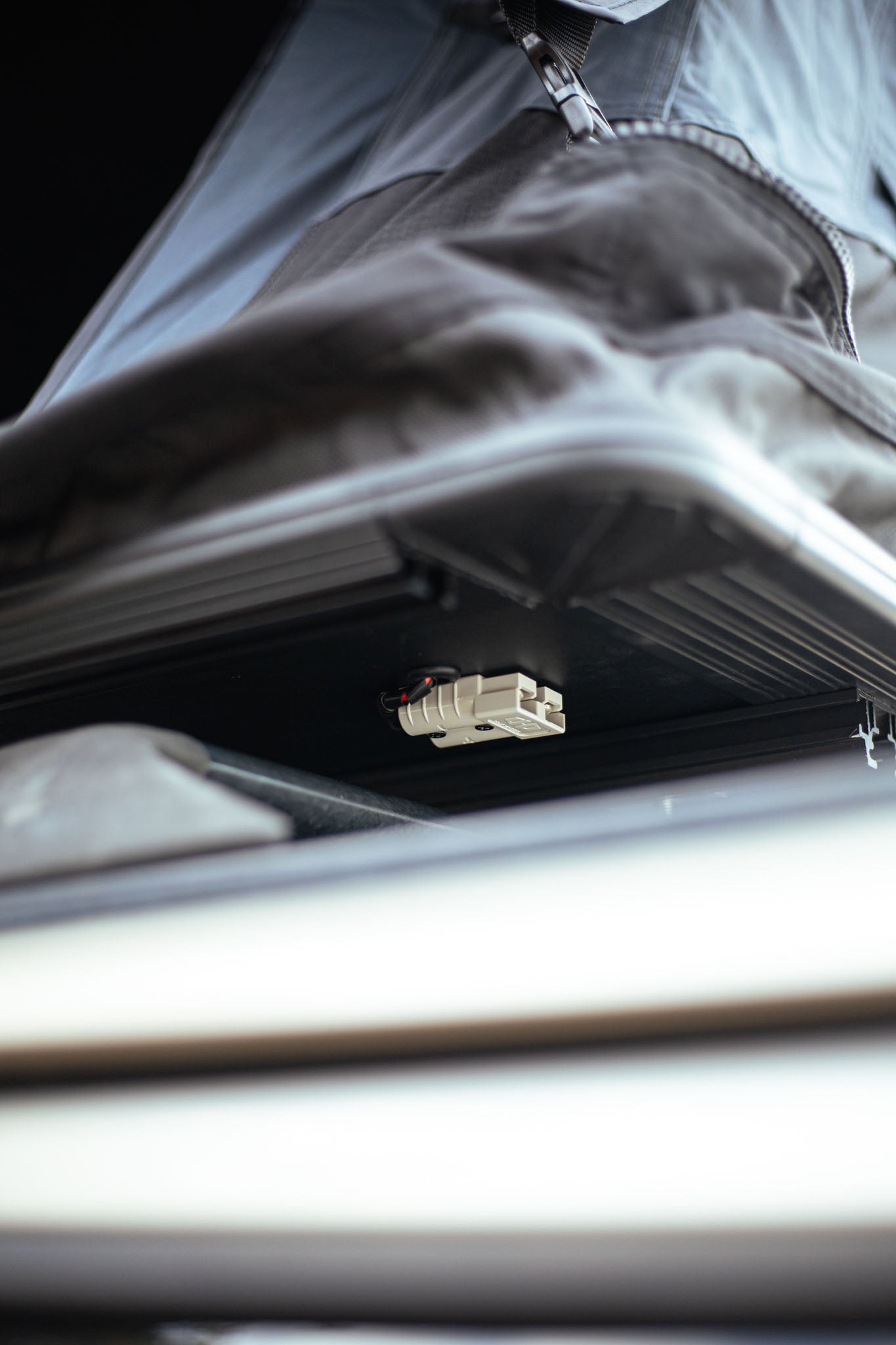 Hybrid-Lite Rooftop Tent